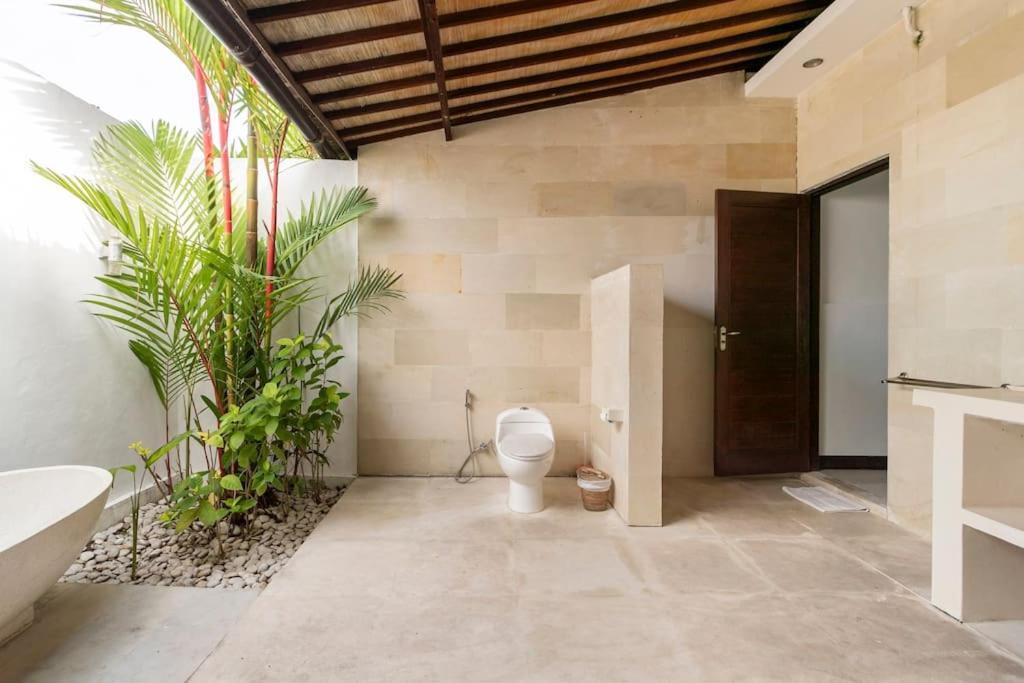 Villa West Indies Ubud, Close To Ubud Center Exterior photo